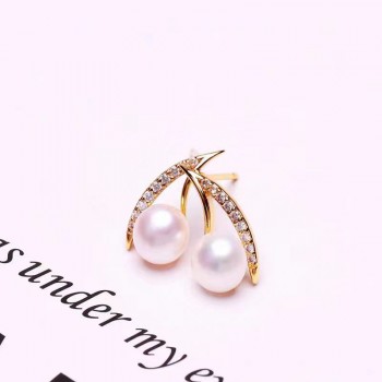 14KGF CAT EAR STUD