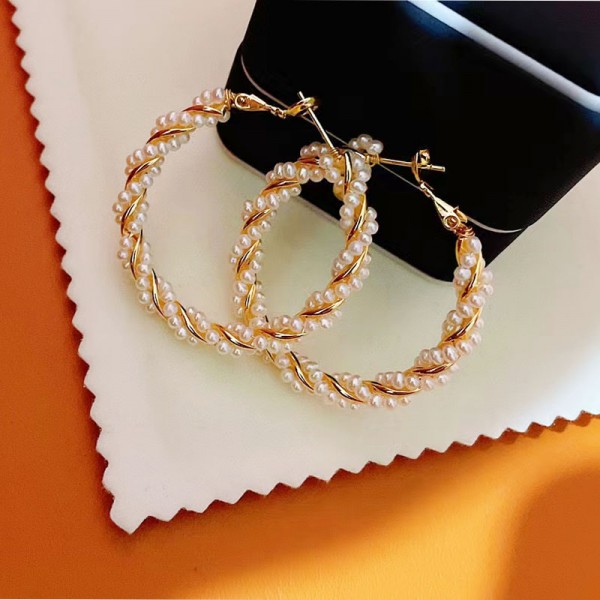POP TWIST EARRINGS