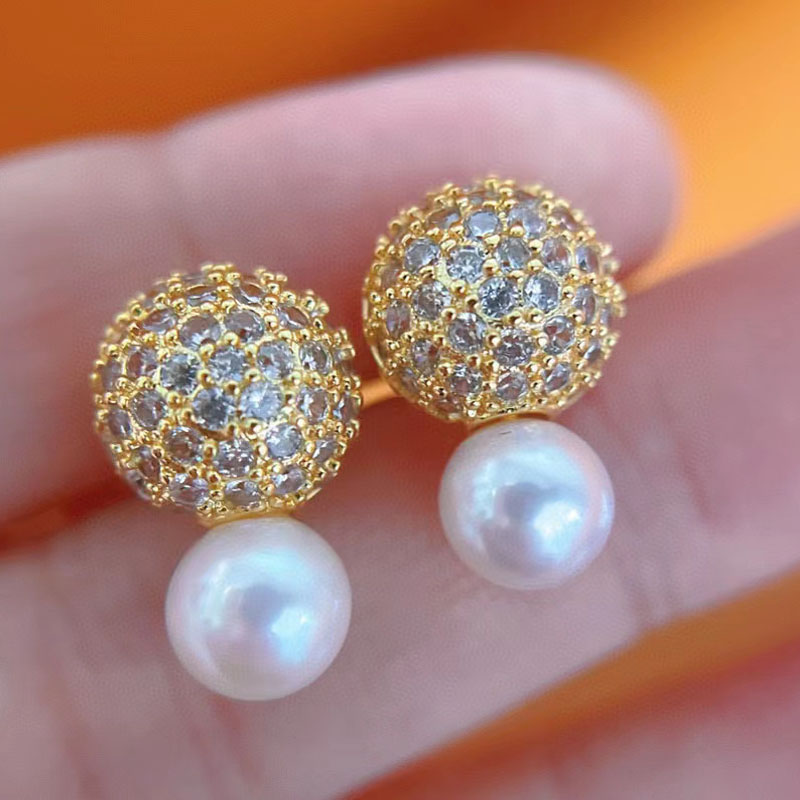 CRYSTAL BALL EARRINGS 