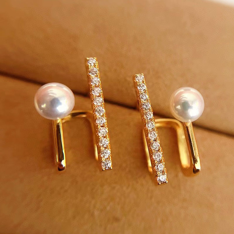 POP EAR STUD 