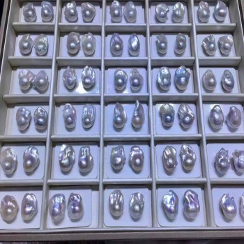 BIG BAROQUE PEARL  EARRINGS 