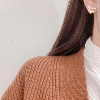 EARRINGS WITH STAR