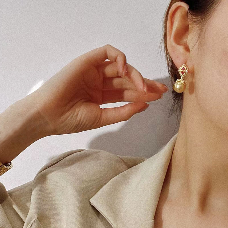  SOUCH GOLDEN EARING WITH iPURPLE ZIRCONS 