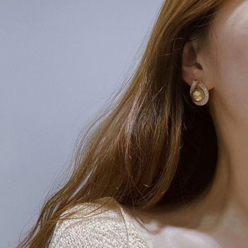 S925 sterling silver south golden pearl earrings